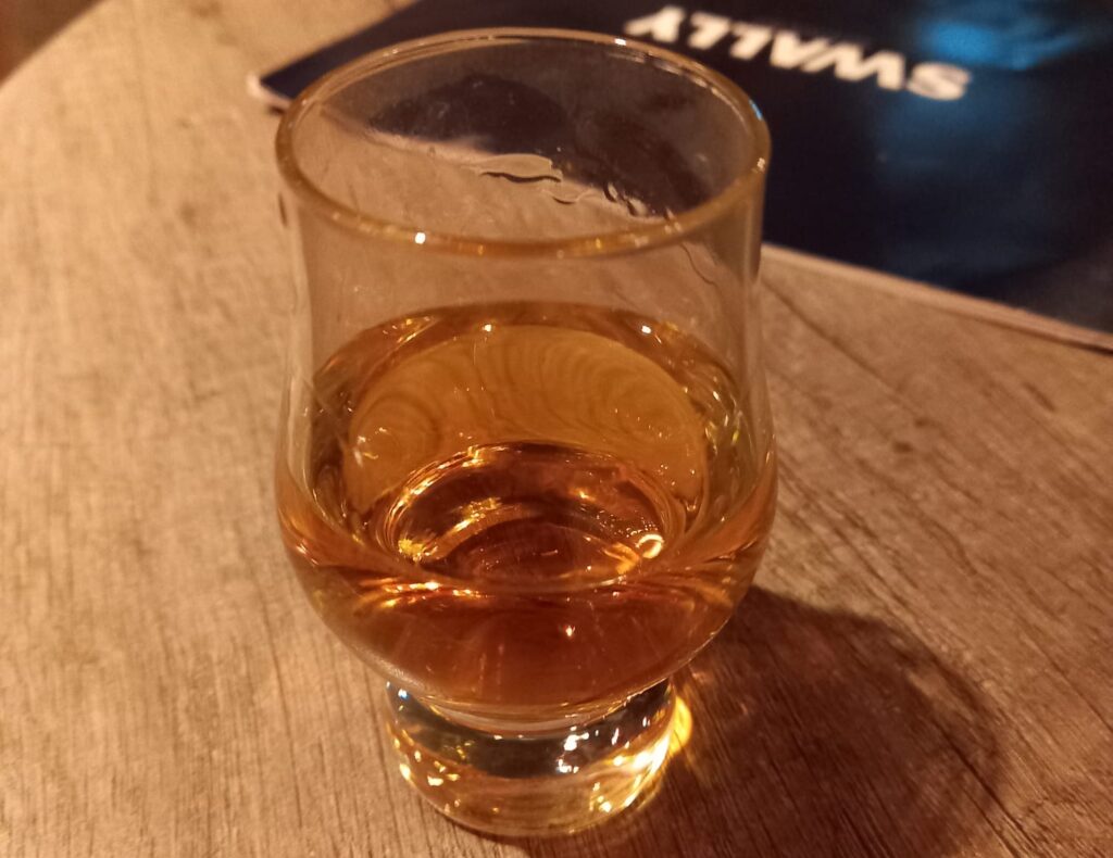 Whisky torbato in un pub scozzese